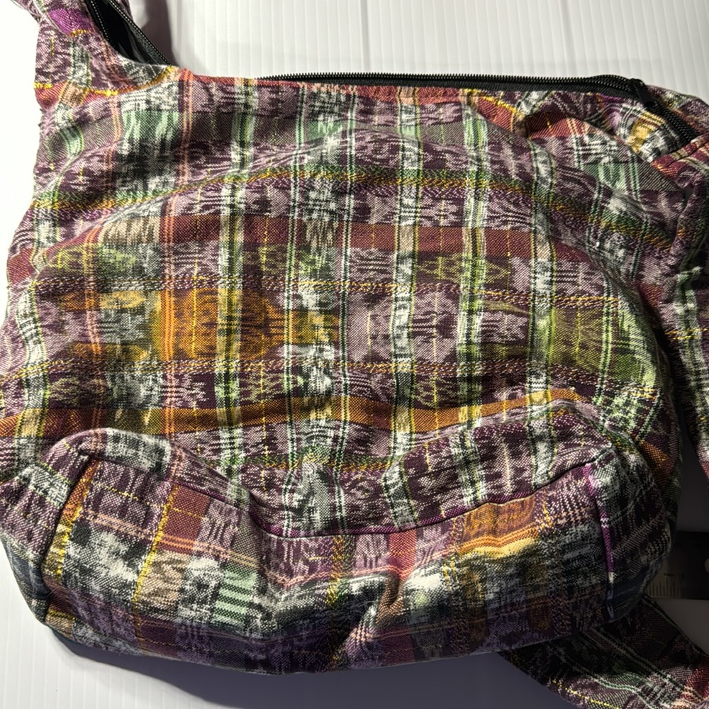 Tote - Picture 4 of 9